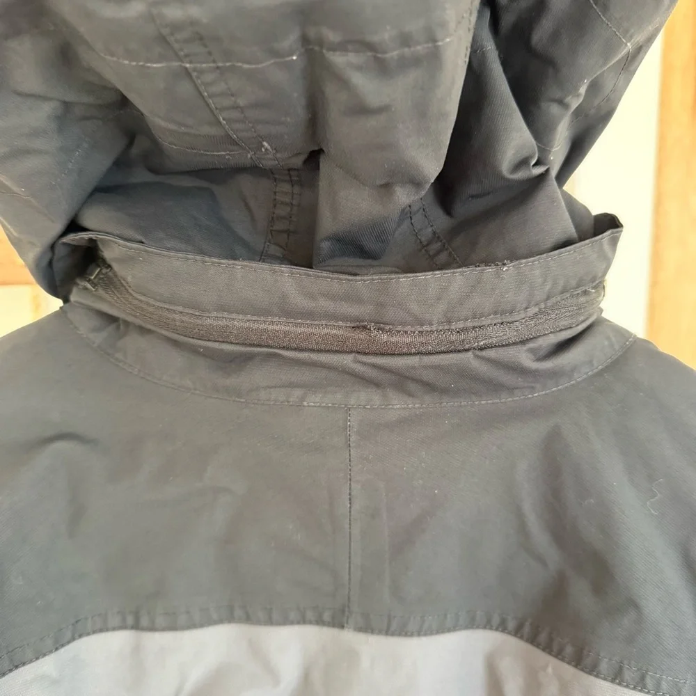 Field Gear Blk/Gray Winter Hooded‎ Full Zip Water-Resistant Jacket Insulated Lrg